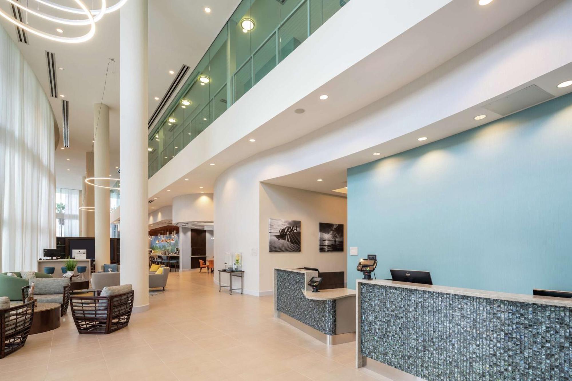 Doubletree By Hilton Miami Doral Hotel Sweetwater Exterior foto