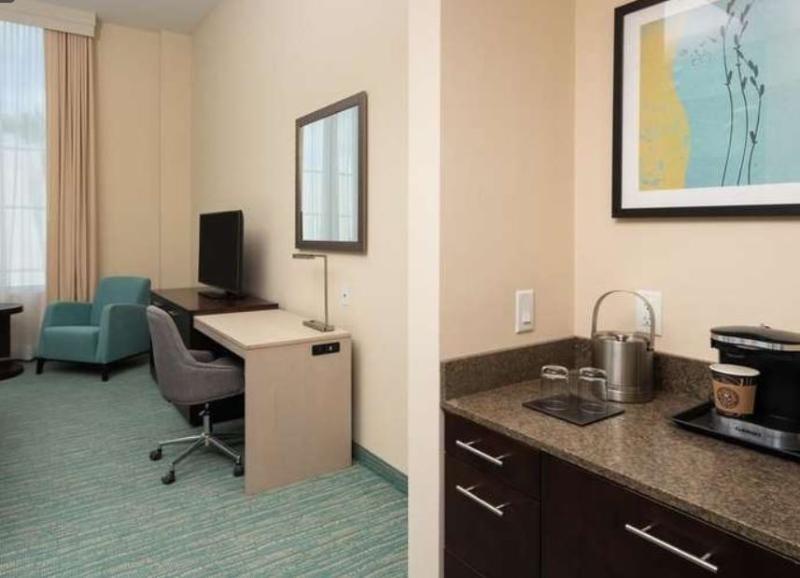 Doubletree By Hilton Miami Doral Hotel Sweetwater Exterior foto